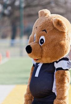 La Mascotte des Ours satisfaite du spectacle