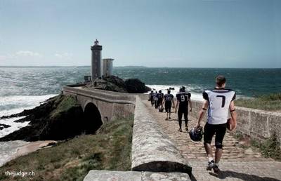 Les joueurs investissent le phare de la pointe du petit minou