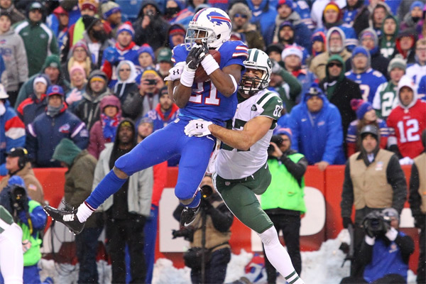 Leodis McKelvin réalise l'INT clé qui élimine les Jets