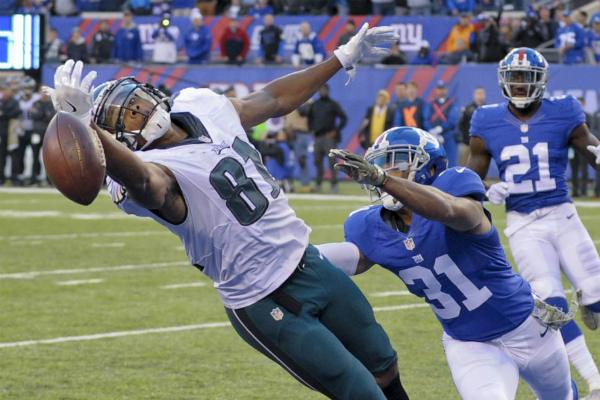 Jordan Matthews manque le catch du hold-up.