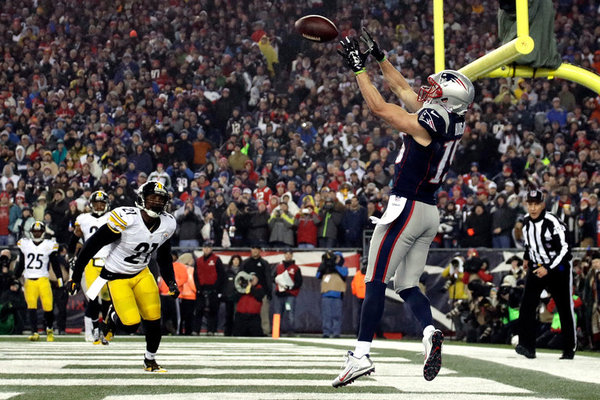 Hogan, bourreau des Steelers avec ses 180 yards et 2 touchdowns
