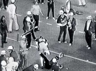 Choc avec un membre du Stanford band